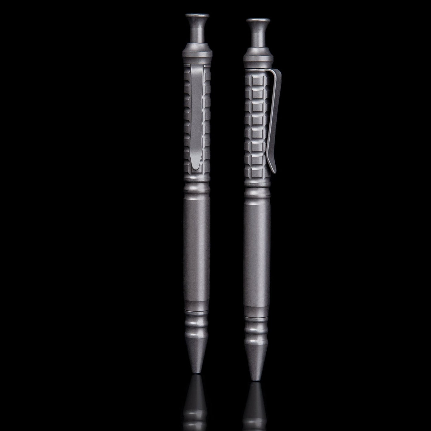 Obsidian Micro Pen – Mini Titanium Keychain Ballpoint